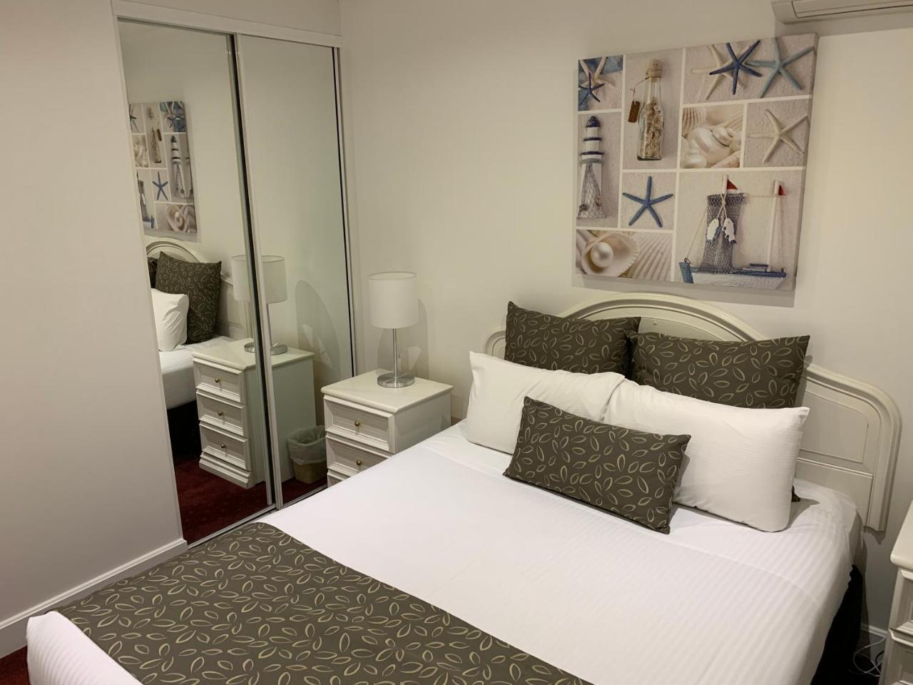 Ensenada Motor Inn And Suites Аделаида Экстерьер фото